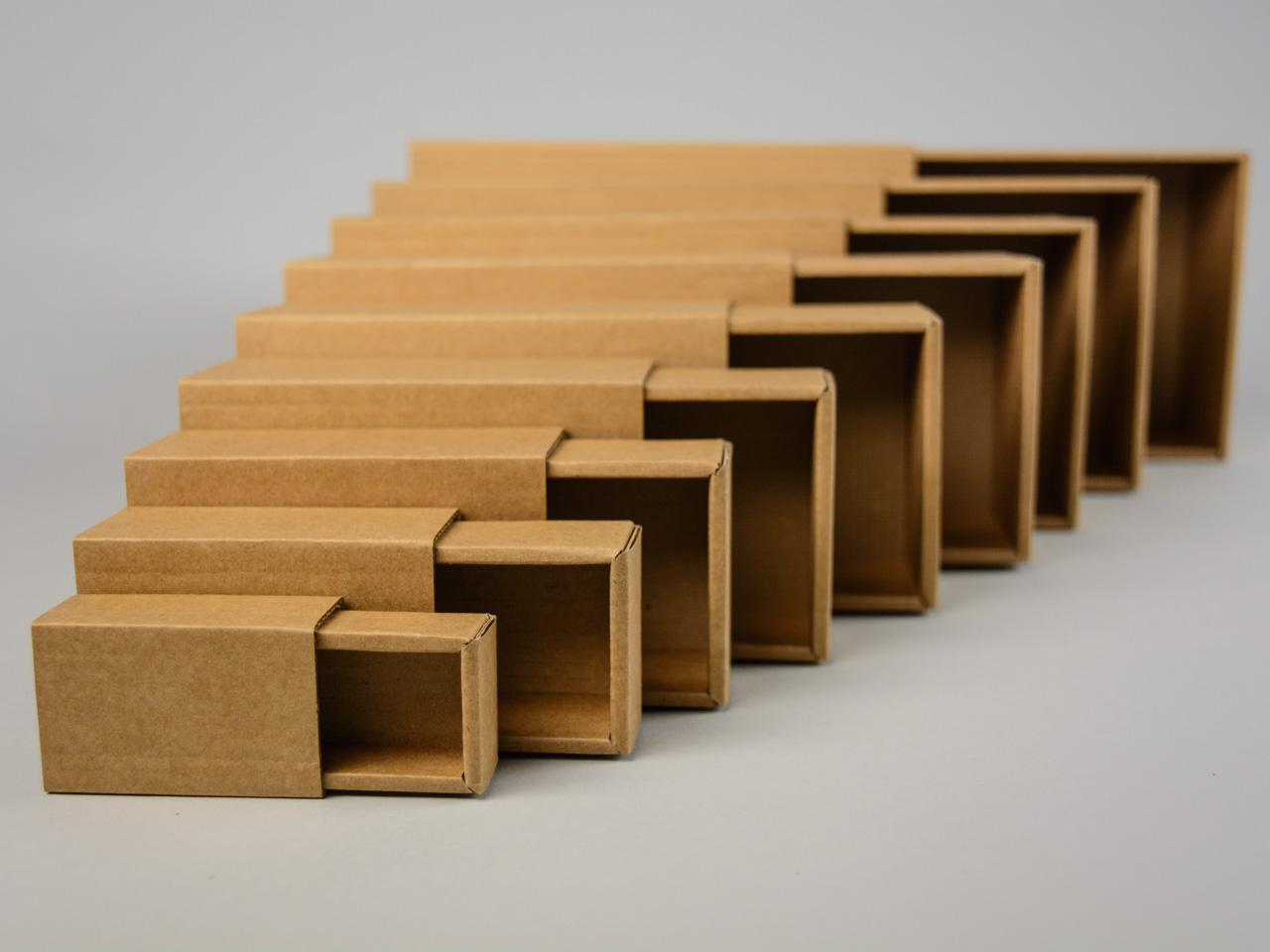 10 sizes matchbox-type boxes Newman