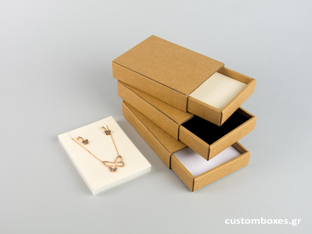 Matchbox with internal velvet base for pendant No10 and cross