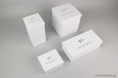 Κατόπιν ειδικής παραγγελίας, δημιουργήσαμε για τα κοσμήματα της Ελένης Πετροπούλου, σκληρό κουτί σε λευκό χρώμα, τύπου rigid box.